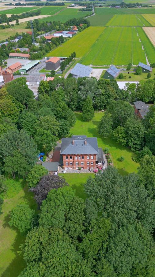 Haus Im Park Apartment Wesselburen Exterior photo