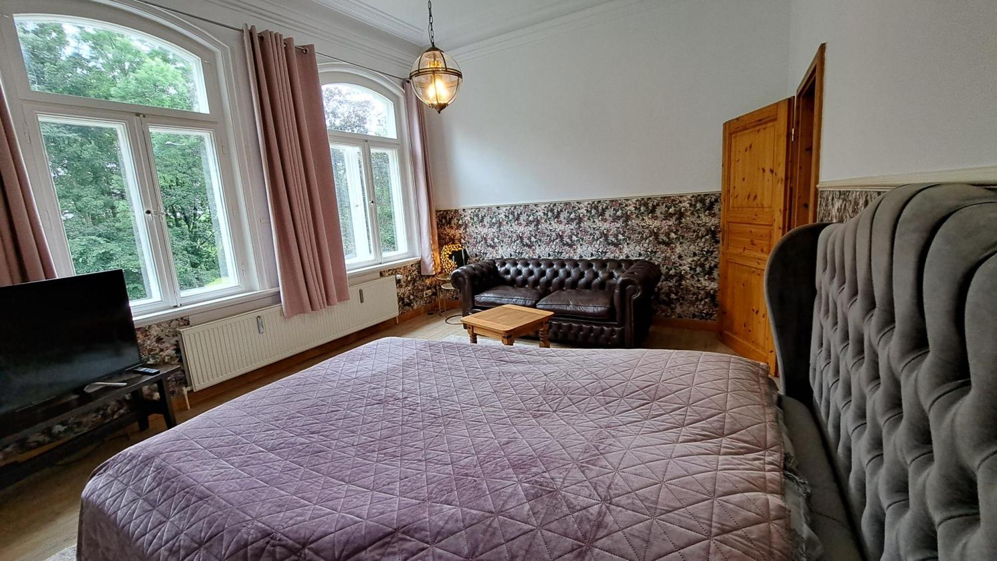 Haus Im Park Apartment Wesselburen Exterior photo