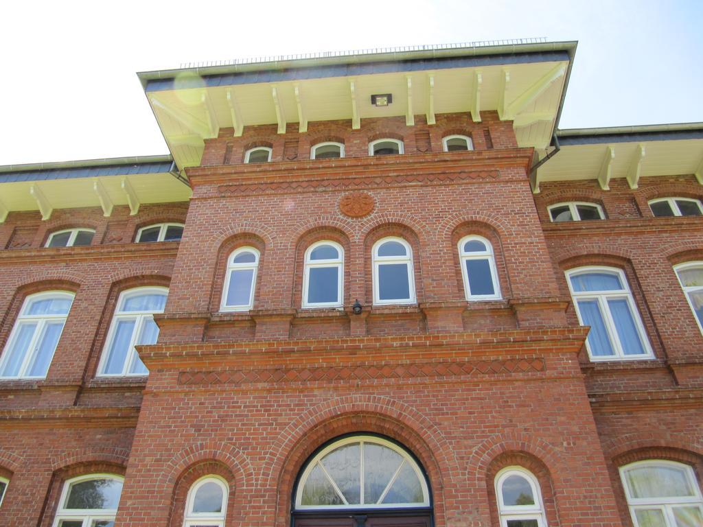 Haus Im Park Apartment Wesselburen Exterior photo